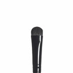 e.l.f. Eyeshadow "C" Brush, Curved Eyeshadow Brush For Blending & Diffusing, Helps Create The Perfect Smoky Eye, Vegan & Cruelty-Free