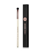 Small Smudge Brush, Professional Eyeshadow Brush for Smudging, Blending, Filling in, Premium Synthetic Bristles Tapered Eye Makeup Brush - Ivory