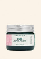 The Body Shop Vitamin E Moisture Cream – Fast Absorbing – Hydrates, Moisturizes and Protects – For Dehydrated Skin – 1.7 oz