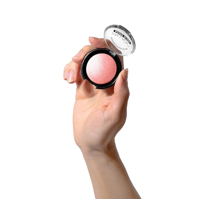 Palladio Baked Blush, Highly Pigmented Shimmery Formula, Easy to Blend and Highly Buildable, Apply Dry for a Natural Glow or Wet for a Dramatic Luminous Look, Long Lasting for All day Wear, Berry