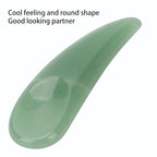 Spatula Scoop, Curved Cosmetic Spatula Scoop Mini Gua Sha Jadestone Curved Makeup Eye Cream Cosmetic Spatula Reduce Puffiness, Bags And Dark Circles Under the Eyes (Green)
