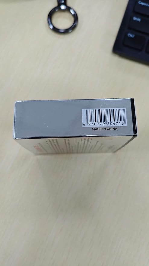 Liquid Lip Oil Gloss, 3 Pack Moisturizing Hydrating Nourishing Long Lasting Tinted Lip Gloss Plumper Gift Box for Teens Women Wife Mum Gift Idea