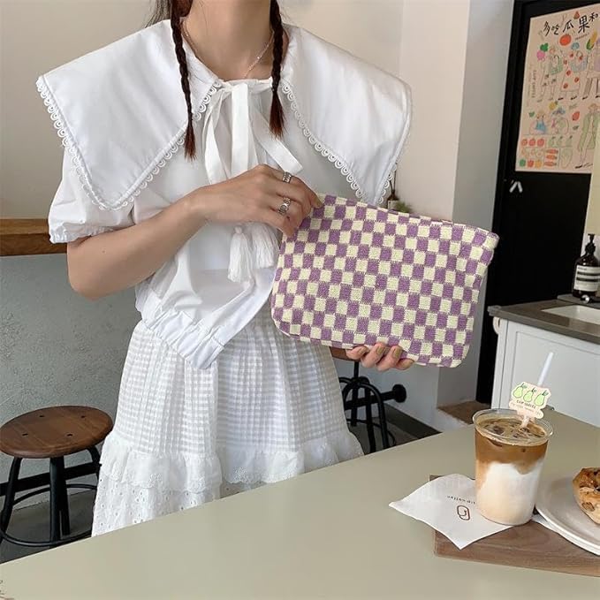 Pazimiik knitted checkered makeup bag