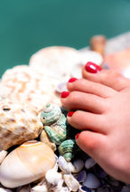 PODERM - nail Polish – Enriched with Tea Tree – Improves nail appearance – Ingredients Natural/Vegan - foot/hand - Swiss Made (Red allure)