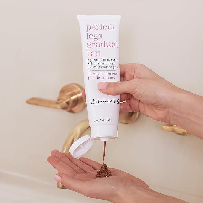 This Works Perfect Legs Gradual Tan, Self Tanner with Vitamin E & Shea Butter, 150ml