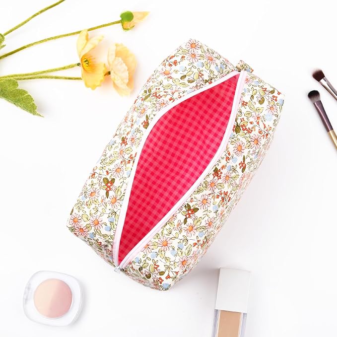 Soidram quilted makeup bag floral