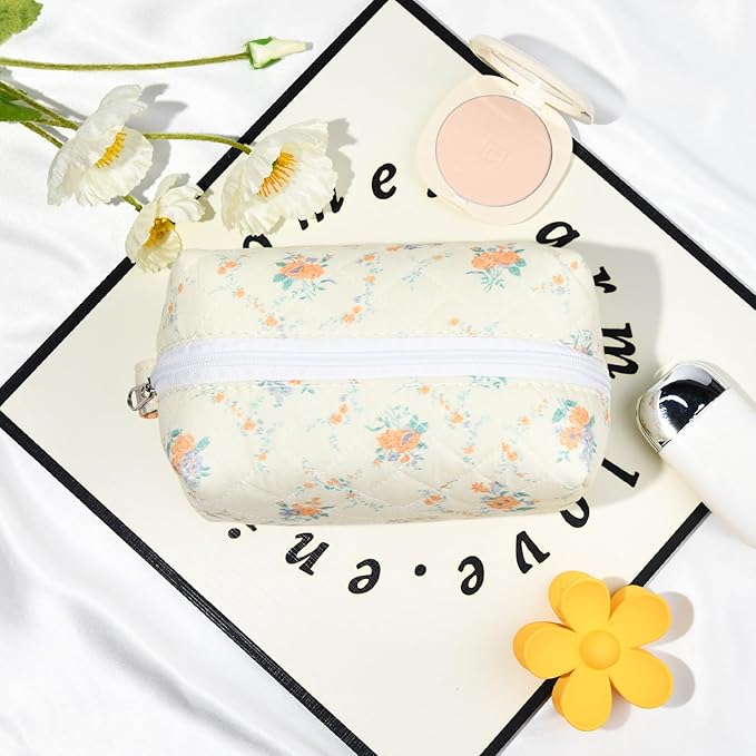 Soidram floral makeup bag quilted