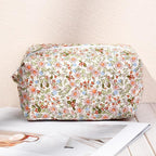 Soidram floral makeup bag quilted