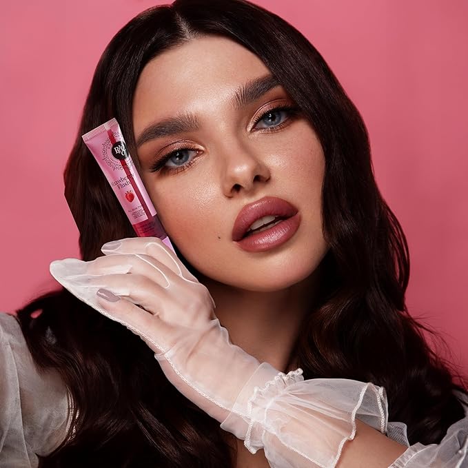 ROSÉE & CO Rosee Lip Gloss Vegan & Cruelty Free Treatment, Professional Make up, Long Lasting Glossy with Shea Butter, Moisturize, Protect & Smooth, High Shine, Non-Sticky (g. Strawberry Flush, 0.5)