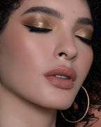 Sigma Beauty E38 Diffused Crease Brush - Blending Brush For Corner Eyelids - Eyeshadow Application and Fluffy Blending Brush - Apply Pigment and Blend Harsh Lines