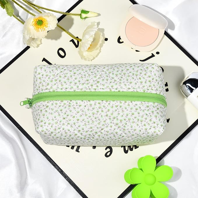 Soidram floral makeup bag quilted