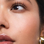 Saie Mini Mascara 101 - Lash Lengthening Mascara for Thick, Bold, Lifted Lashes - Buildable Eye Makeup Formulated to Strengthen and Condition with Rich Nutrients - Black (0.17 oz)