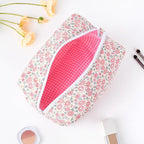 Soidram floral makeup bag quilted
