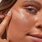 Saie Mini Sunvisor Broad Spectrum Face Sunscreen Moisturizer SPF 35 - Hydrating Daily Sunscreen with 100% Sheer Mineral Zinc Oxide, Hyaluronic Acid + Vitamin C for Radiant, Dewy Skin (0.5 fl oz)